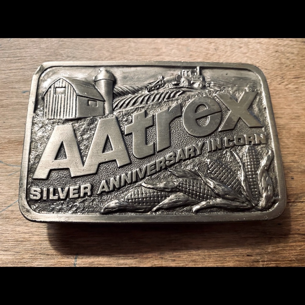 Belt buckle